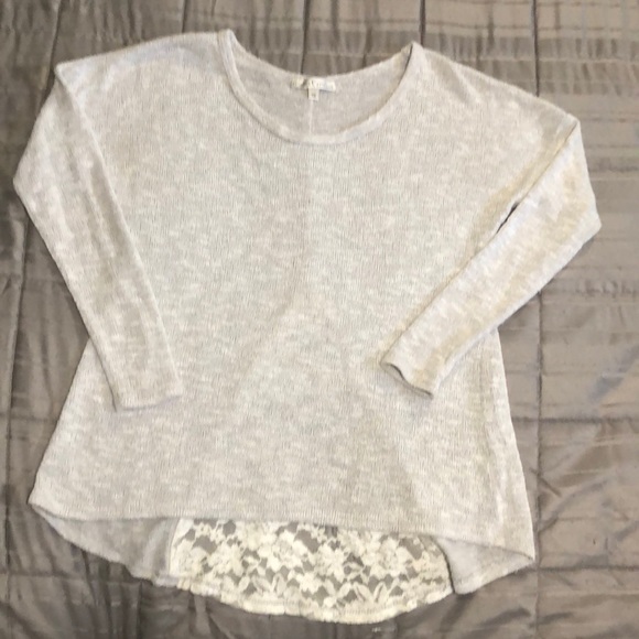 Tops - Light grey blouse